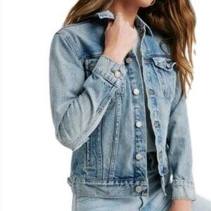Lucky Brand Womens Tomboy Trucker Jacket CLight Blue Denim Jean Size Large